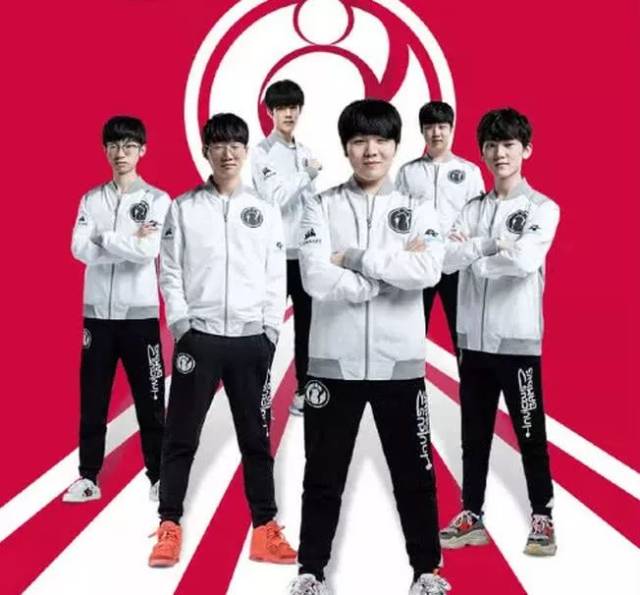 天空体育：埃尔切&多队有意马拉西亚，曼联在等对方报价